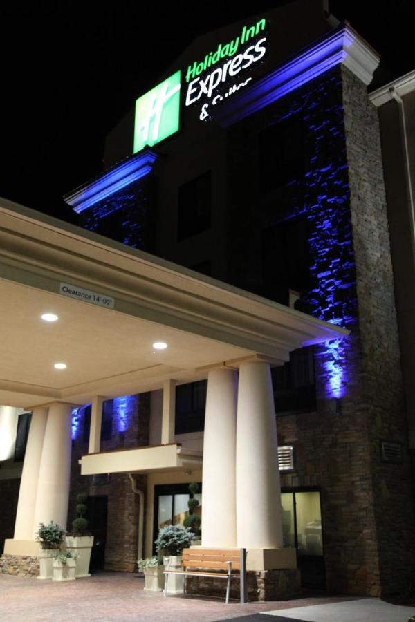 Holiday Inn Express & Suites - Huntsville Airport By Ihg Мадисън Екстериор снимка