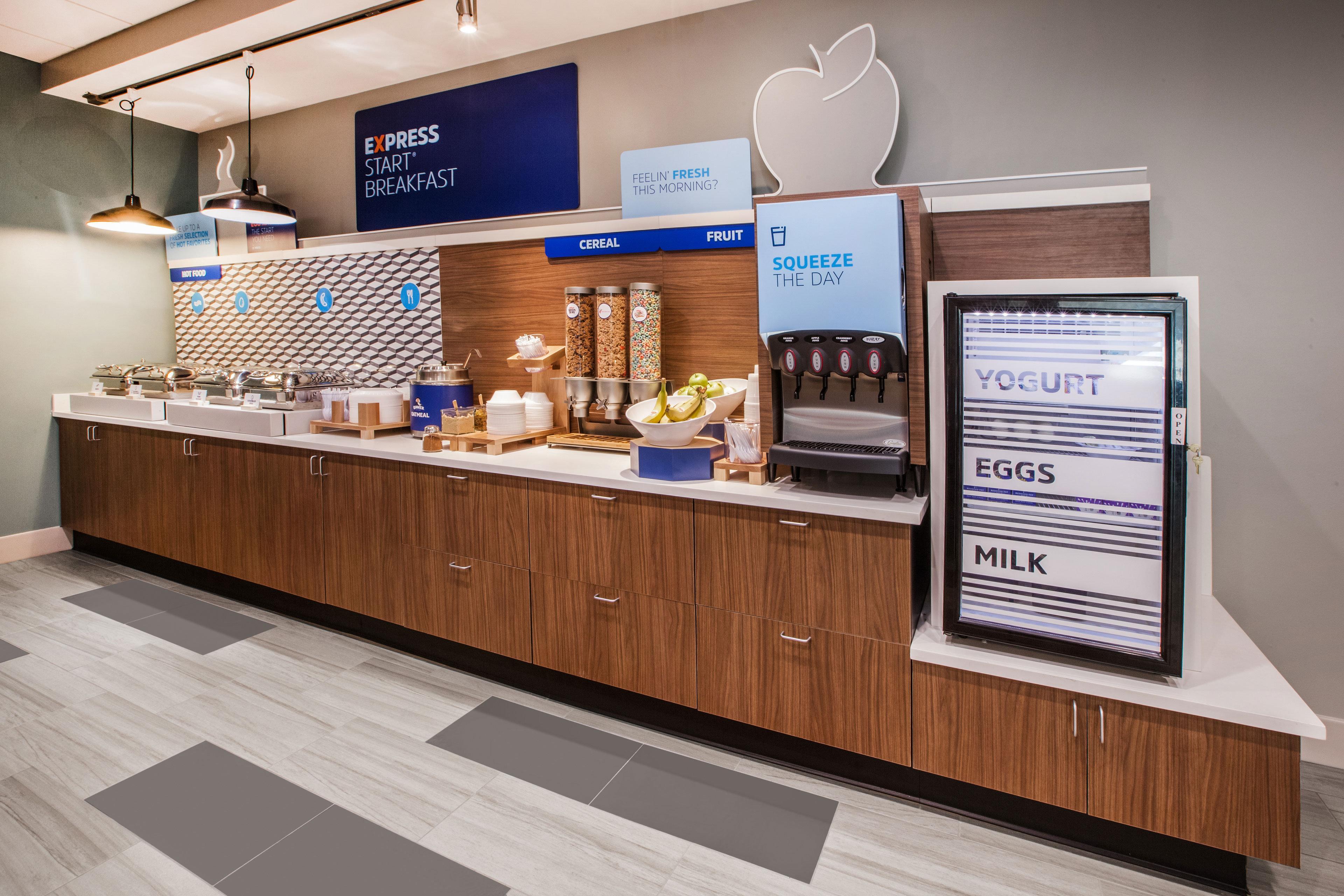 Holiday Inn Express & Suites - Huntsville Airport By Ihg Мадисън Екстериор снимка